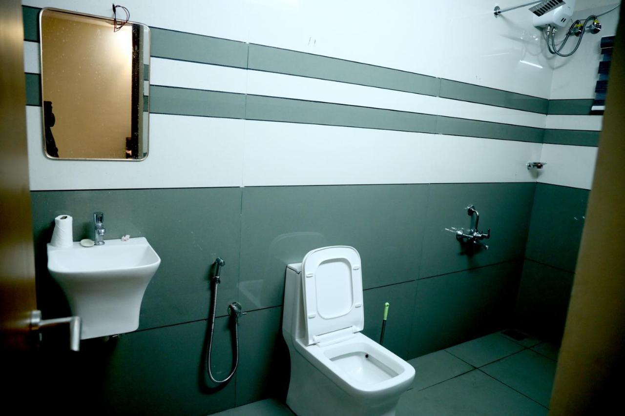 Clover Home Tiruvalla Ngoại thất bức ảnh
