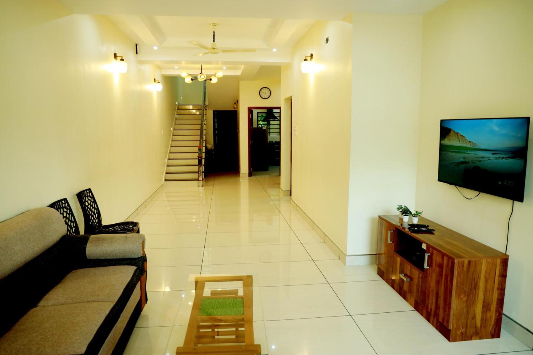 Clover Home Tiruvalla Ngoại thất bức ảnh
